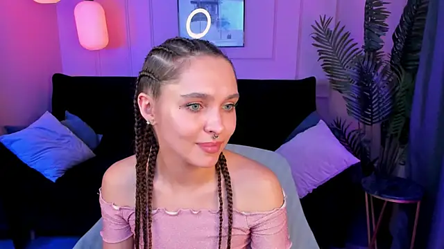 ChloeSunny webcam