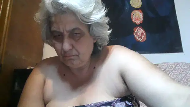 ExquisiteMature webcam