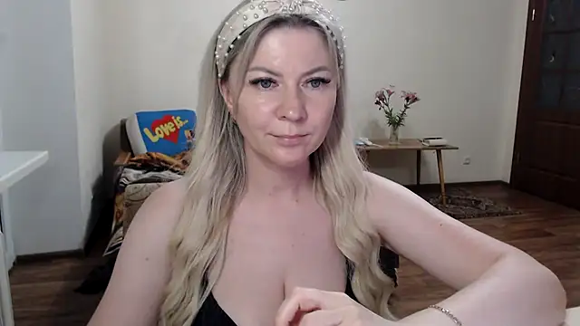 ParadiseAlina live cam on StripChat