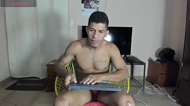 antonio_aguilarx webcam