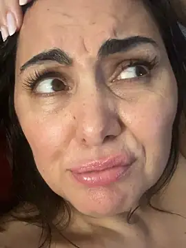 Emma_roqueen webcam