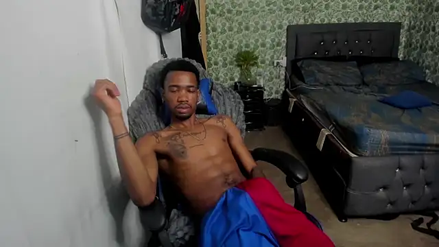 Kofi_exotic_2 webcam