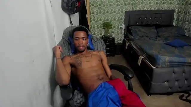 Kofi_exotic_2 webcam