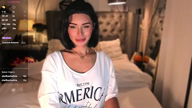 ParisianDoll webcam
