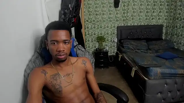 Kofi_exotic_2 webcam