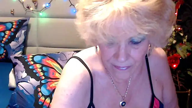 HappyWomanOn webcam