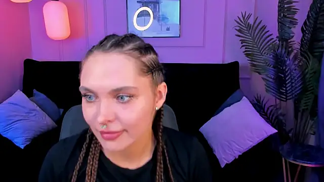 ChloeSunny webcam