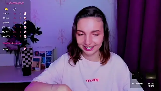 KindHazelHere_ webcam