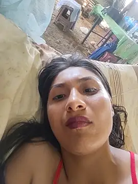 uvit (F young) - Show my ass