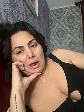 emma_roqueen - Emma_roqueen's free webcam - UK Sex Cams