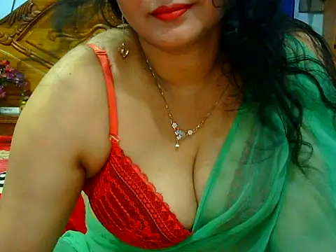 Horny_Doll24 webcam