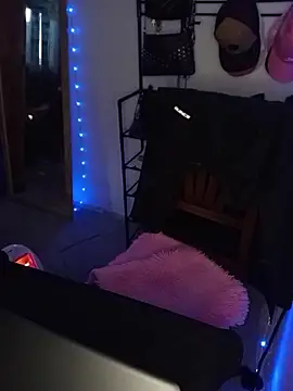 mica_sweet11 webcam