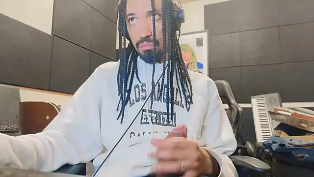 FavelaDaddyCum webcam