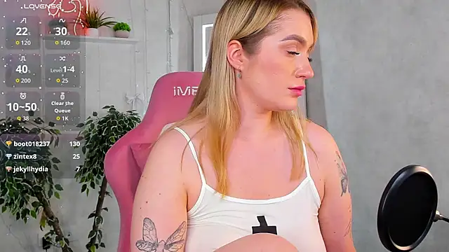 Viickie_Nelsson webcam