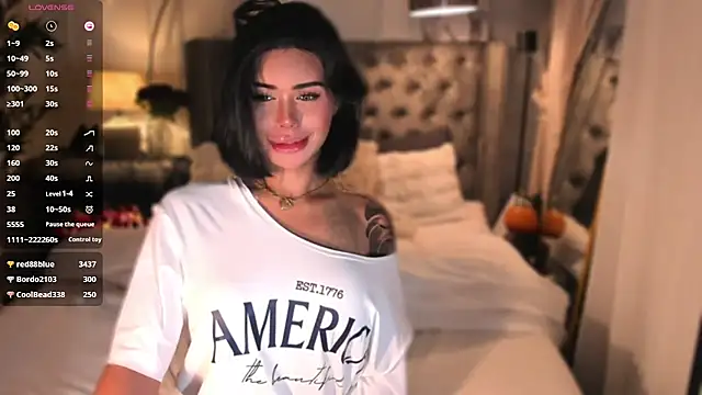 ParisianDoll live cam on StripChat