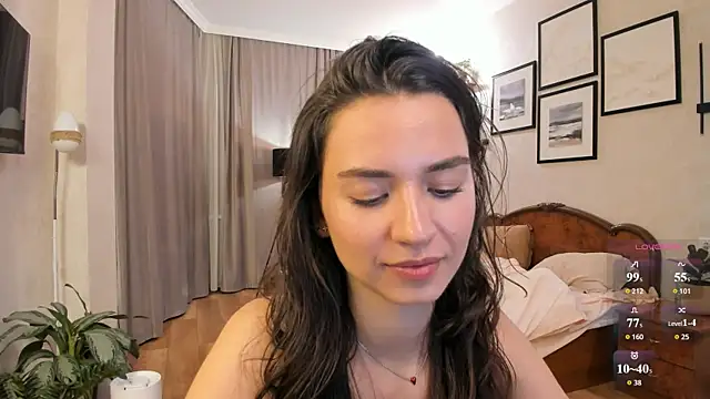 NicoleLuv webcam