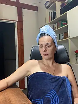 MiriamDelyn webcam