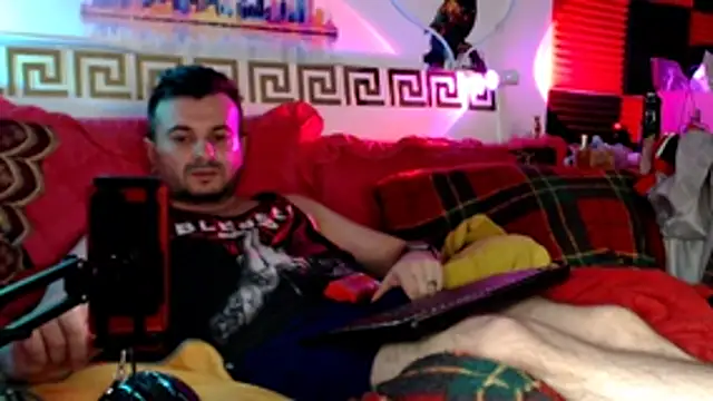 KingOfSinRO69 webcam