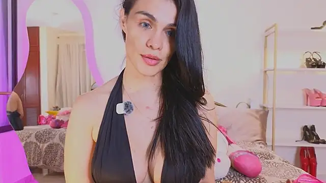 Antonella_Maxwell