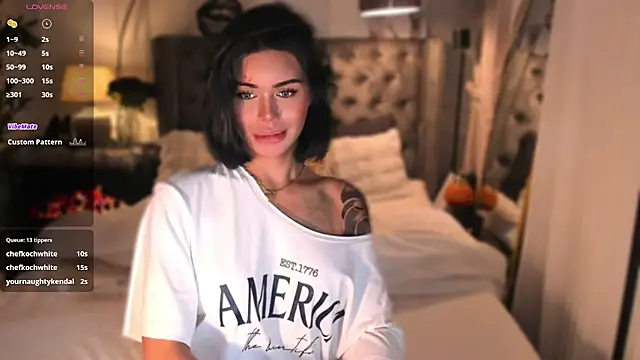 ParisianDoll webcam