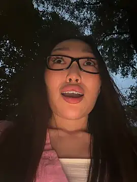 trytomakememoam webcam