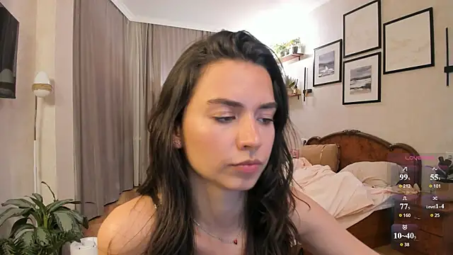 NicoleLuv webcam