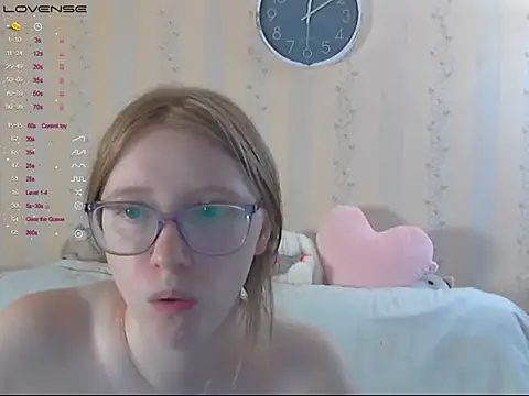 LustfulSarah webcam