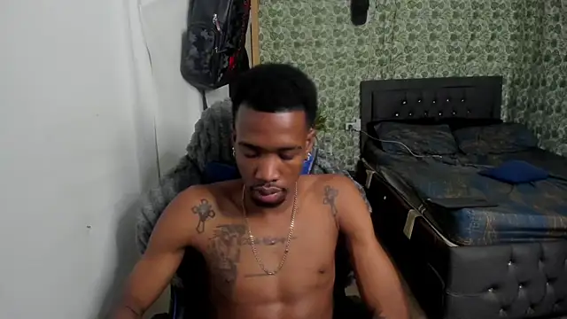 Kofi_exotic_2 webcam