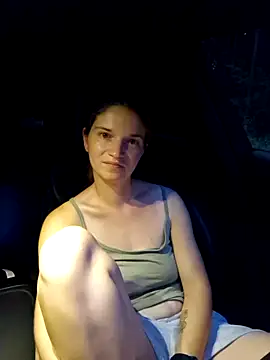 Mercedeswoman8 live cam on StripChat