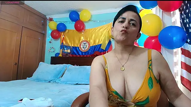 ISABEEL_SOFIA01 live sex cam
