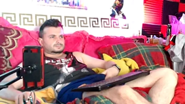 KingOfSinRO69 live cam on StripChat