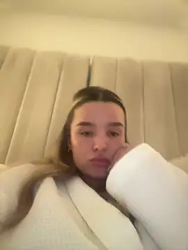 maisiesmithx live cam on StripChat