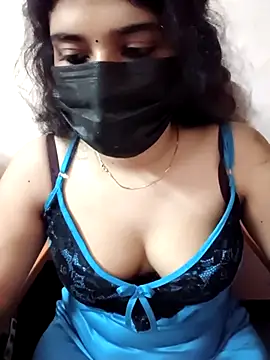 Sunitha28 live cam on StripChat