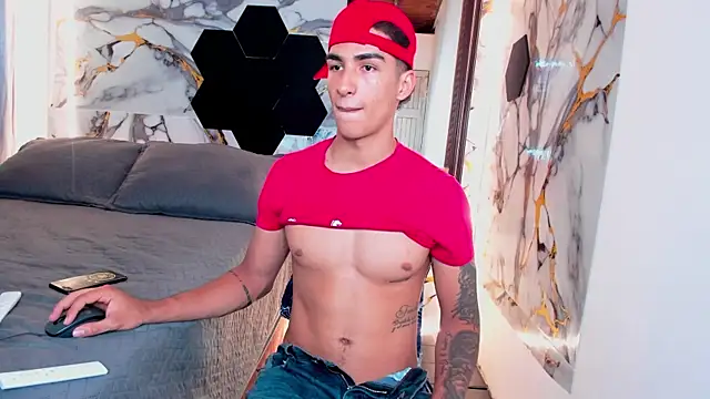 Goldendesirexx webcam