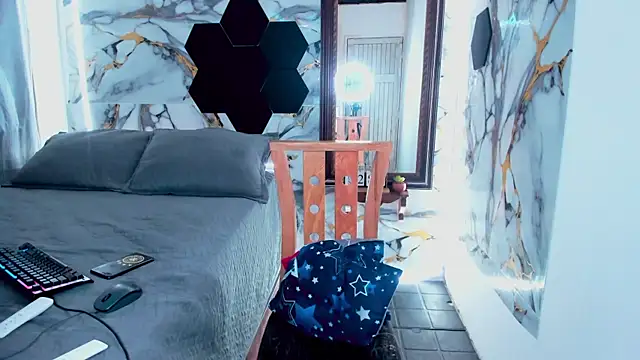 Goldendesirexx webcam