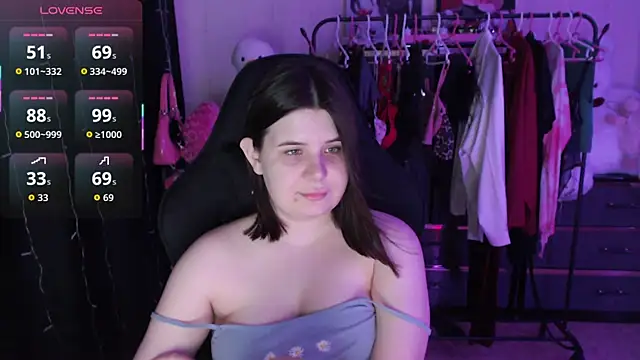 AmyVibess webcam