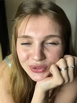 Emaline_Fane webcam