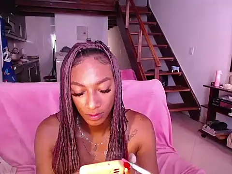 Модель: samy_doll