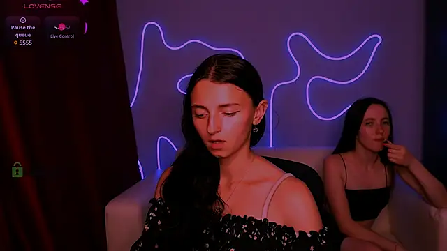 bella_dorn (F teen) - flash tits Bella