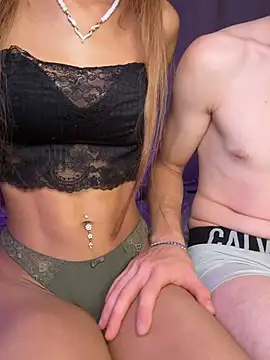 Crazycouplelive_ webcam