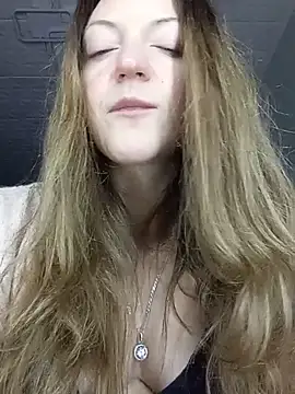 KattyLuuu webcam