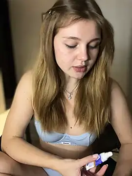 Emaline_Fane webcam
