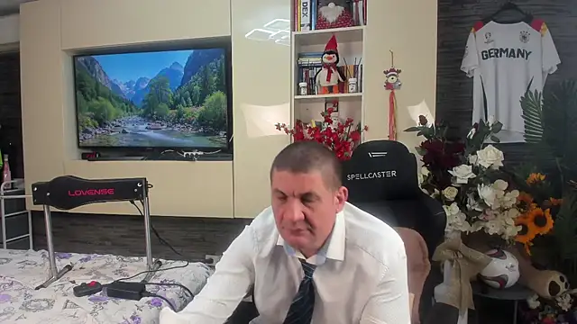 SpartacusDaddy48 webcam