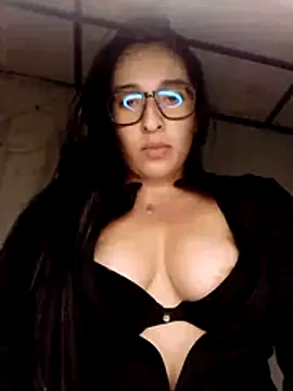 kira-stormm