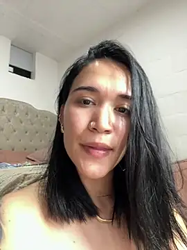 DaniRivers_ webcam