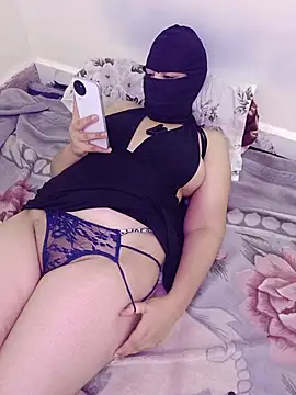 Mahira-22 webcam