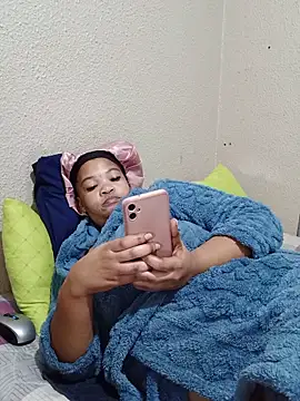 FreakyAngel3X webcam