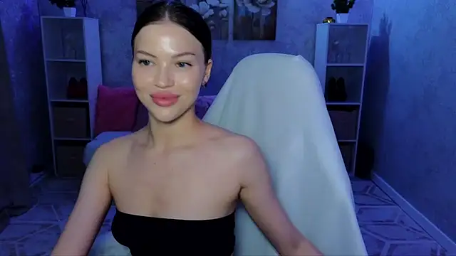 EmmyMills webcam