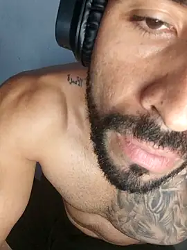 Alexsexygamer live cam on StripChat