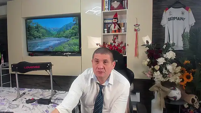 SpartacusDaddy48 webcam